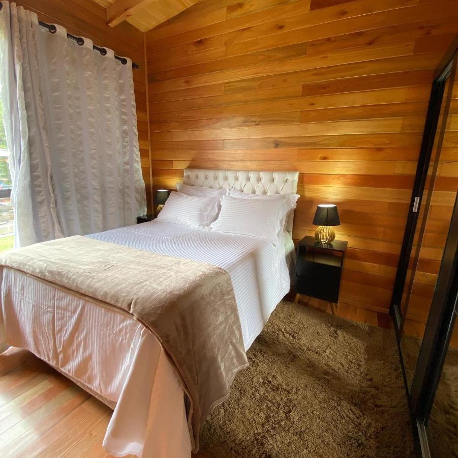 Вилла Quinta Do Rio Do Bispo Hospedagem Урубиси Экстерьер фото